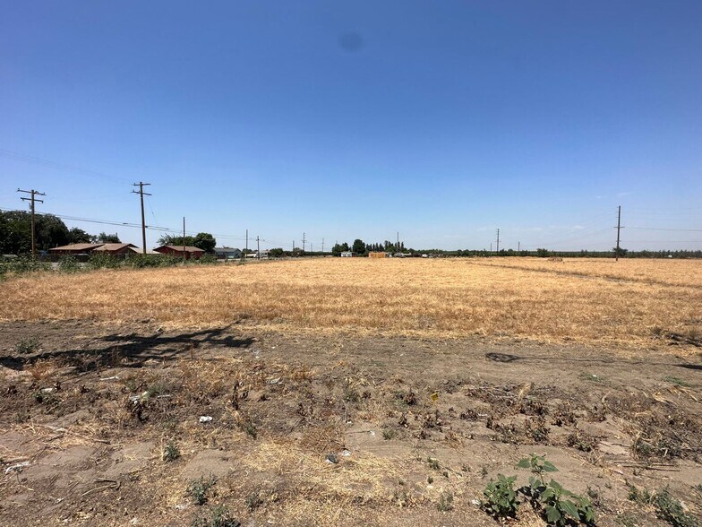 More Photos Of Avenue 168 @ Road 168, Woodville Land For Sale