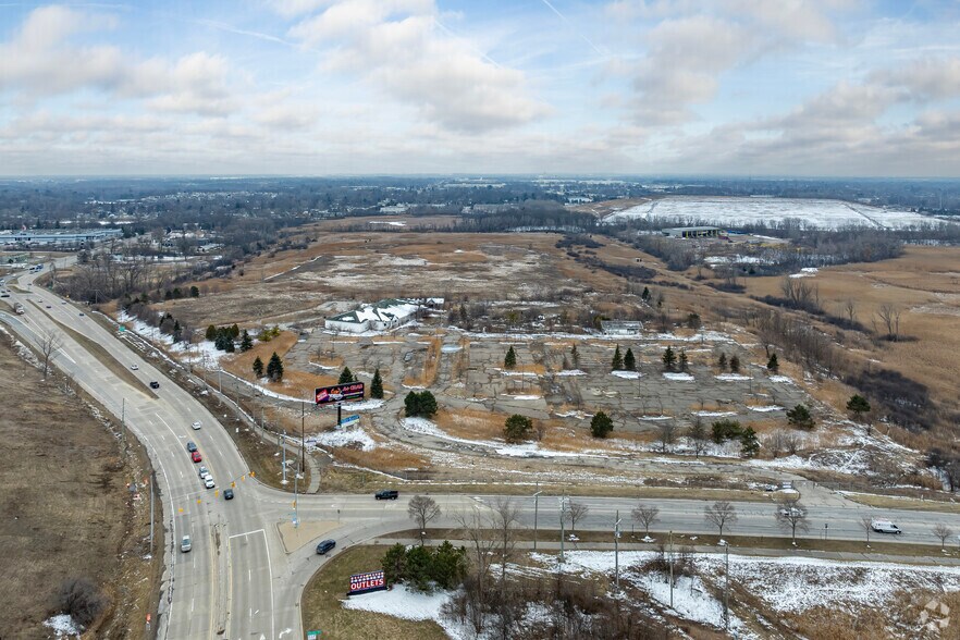 More Photos Of 3951-3971 Joslyn Rd, Auburn Hills Land For Sale