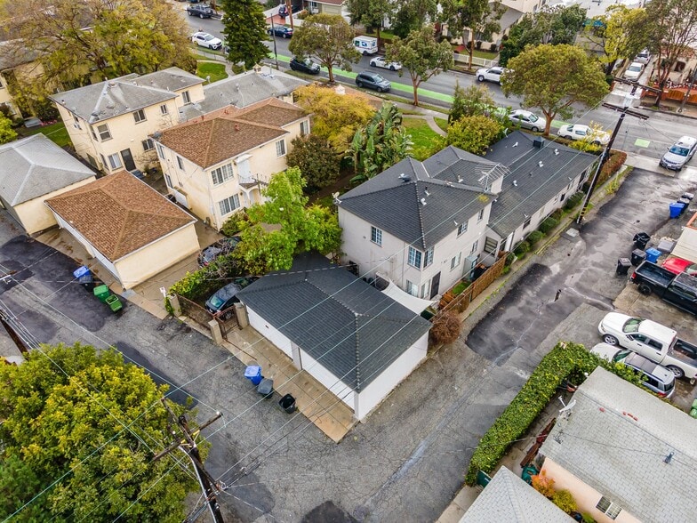 More Photos Of 2117 Stewart St, Santa Monica Apartments For Sale