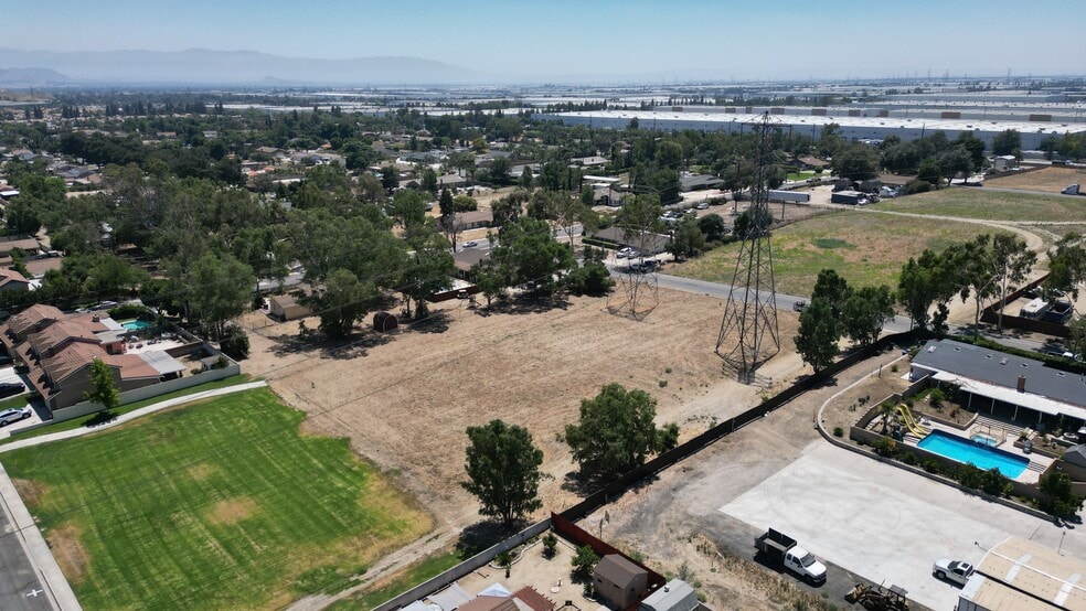 More Photos Of 0 Ponderosa Avenue Ave, Fontana Land For Sale