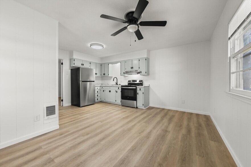 More Photos Of 71 Maple St, Clyde Apartments For Sale