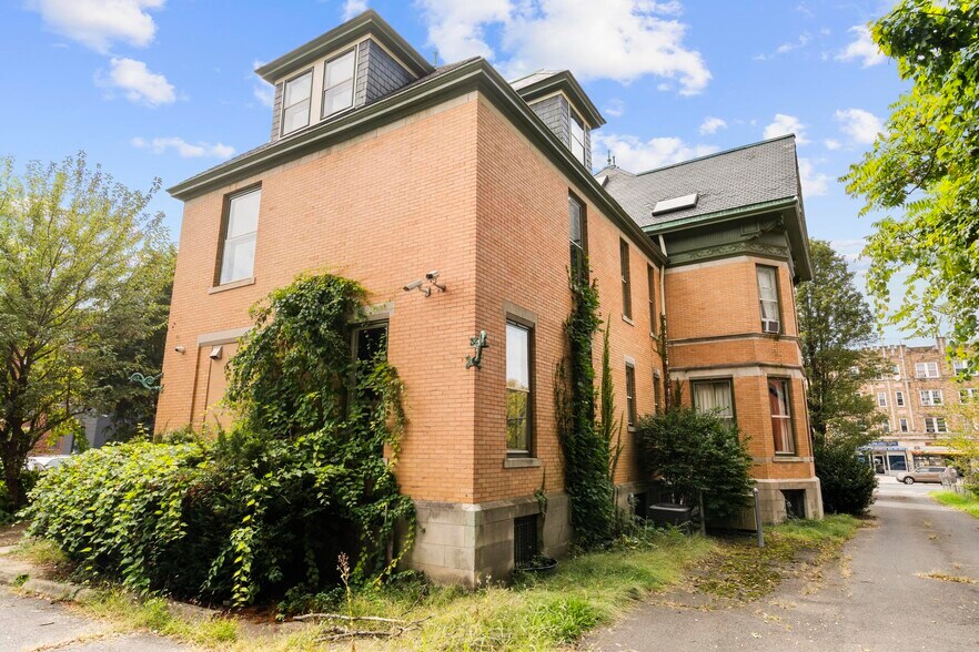 More Photos Of 4 Wethersfield Ave, Hartford Loft Creative Space For Sale