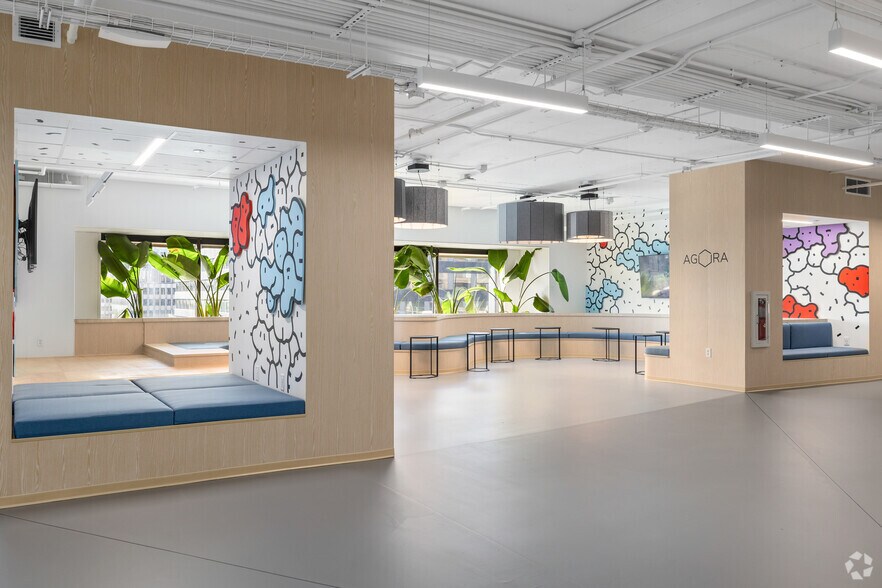 More Photos Of 1550 Crystal Dr, Arlington Office For Lease