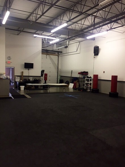 More Photos Of 1292 Humbracht Cir, Bartlett Warehouse For Sale