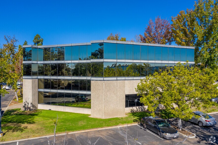 More Photos Of 9265 Sky Park Ct, San Diego Office For Sale