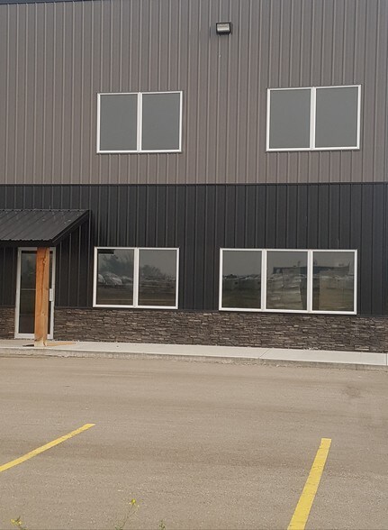 More Photos Of 312 Energy Way, Red Deer County Industrial For Sale