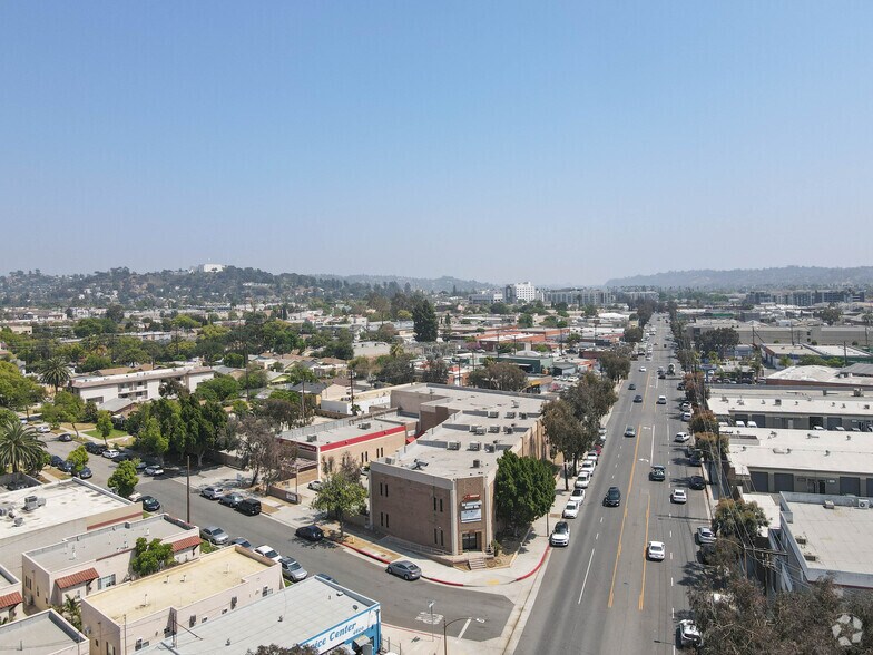 More Photos Of 4544 San Fernando Rd, Glendale Light Manufacturing For Lease