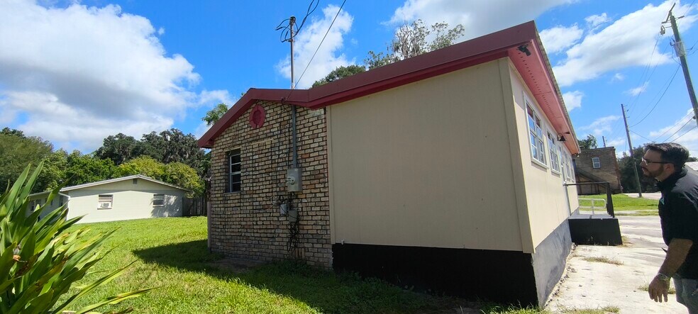 More Photos Of 14610 Kennard St, Waldo Freestanding For Sale
