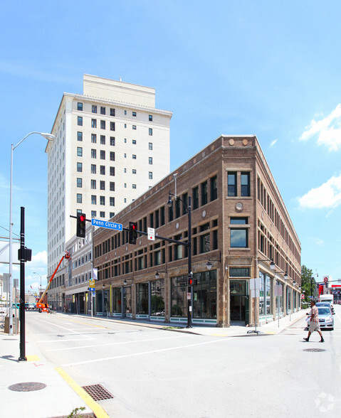 Primary Photo Of 121 S Highland Ave, Pittsburgh Apartments For Lease