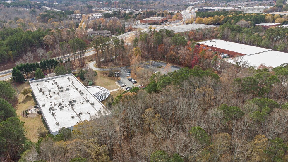 More Photos Of 190 Bluegrass Valley Pky, Alpharetta Office For Lease