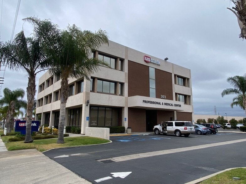 More Photos Of 303 W Katella Ave, Orange Medical For Lease