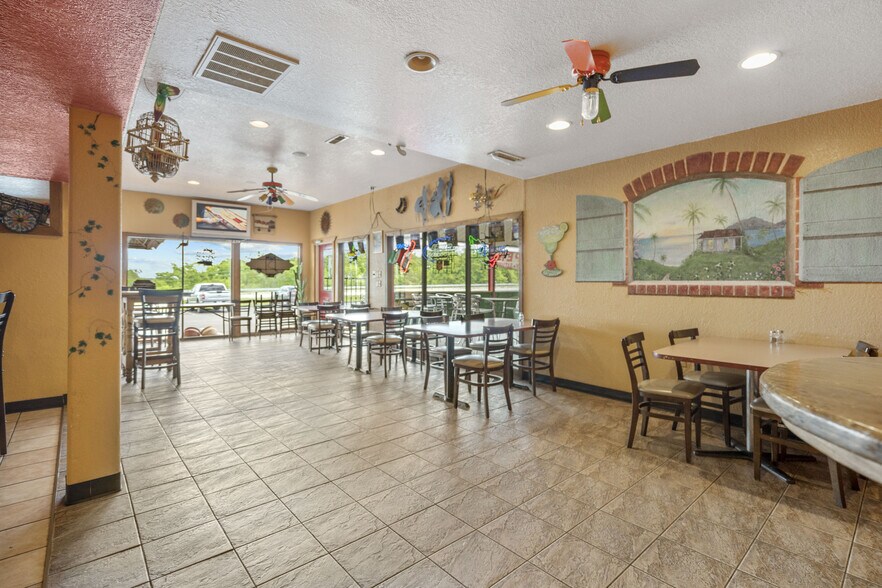 More Photos Of 6605 Hwy 54, Osage Beach Restaurant For Sale