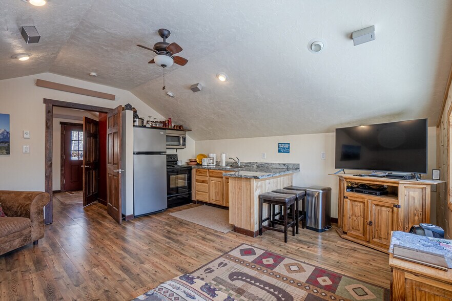 More Photos Of 1124 State Highway 11, Laramie Specialty For Sale