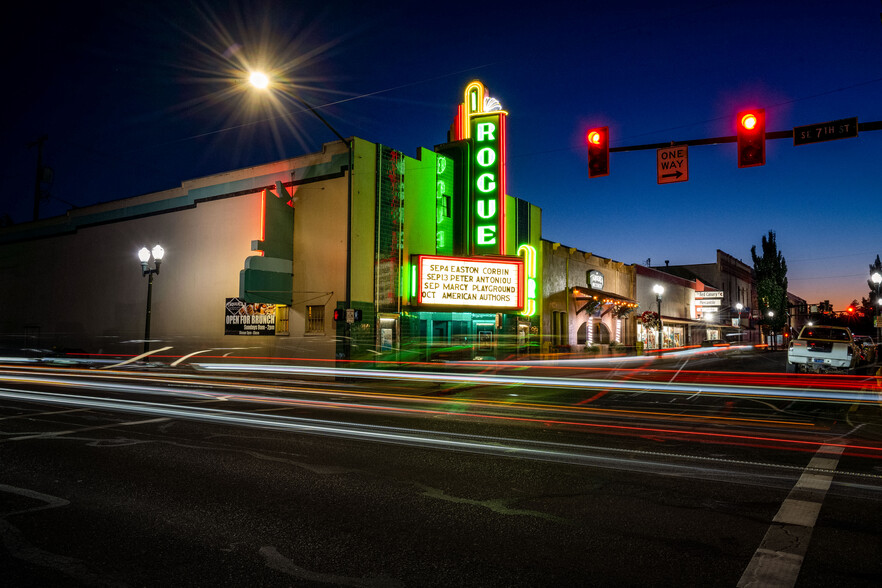 Primary Photo Of 143 SE H St, Grants Pass Theater Concert Hall For Sale