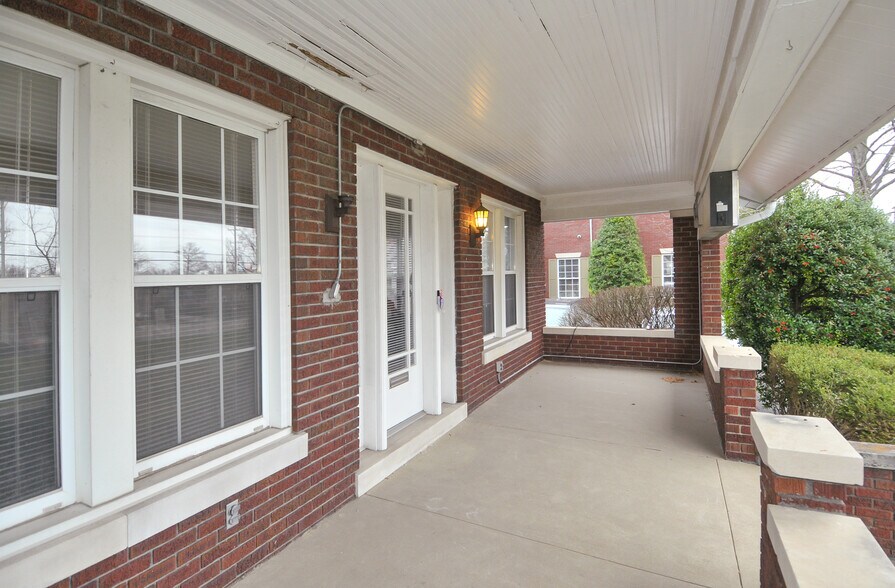 More Photos Of 5809 Bardstown Rd, Louisville Office Residential For Lease