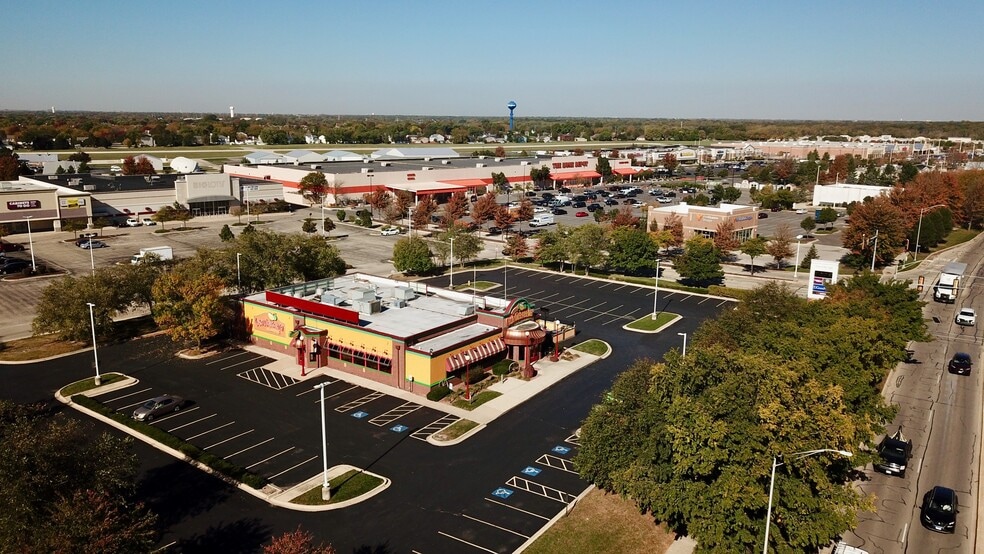 Primary Photo Of 145 Weber Rd S, Bolingbrook Restaurant For Sale