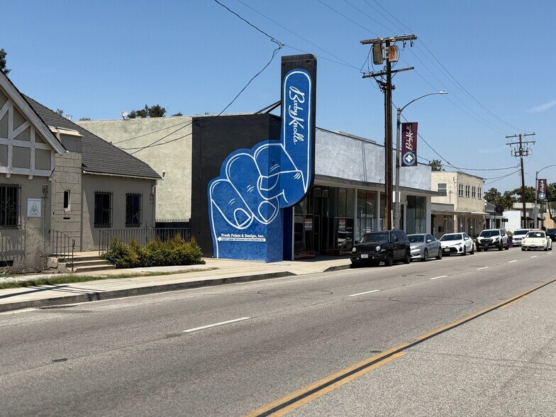 Primary Photo Of 3923-3925 Long Beach Blvd, Long Beach Storefront For Sale