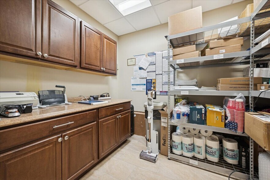 More Photos Of 58 Mount Bethel Rd, Warren Office For Lease