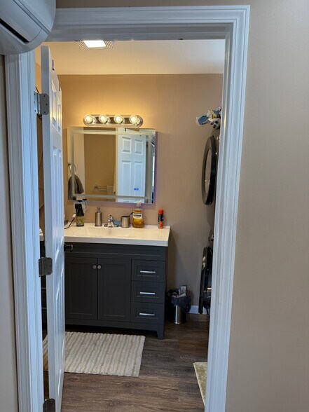 More Photos Of 4881 Pittsburgh Rd, Harrisville Light Distribution For Sale