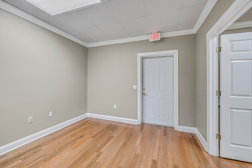 More Photos Of 2104 Delta Way, Tallahassee Office For Sale
