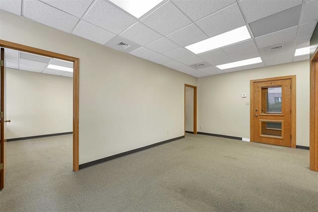 More Photos Of 414 E Walnut St, Green Bay Office For Sale