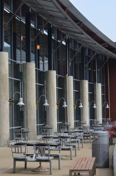 More Photos Of 850 Cranberry Woods Dr, Cranberry Township Schools For Lease