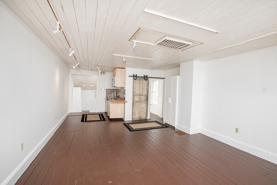 More Photos Of 128 S Main St, New Hope Storefront Retail Office For Sale