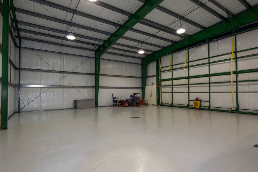 More Photos Of 191 Airport Rd, Port Townsend Airplane Hangar For Sale