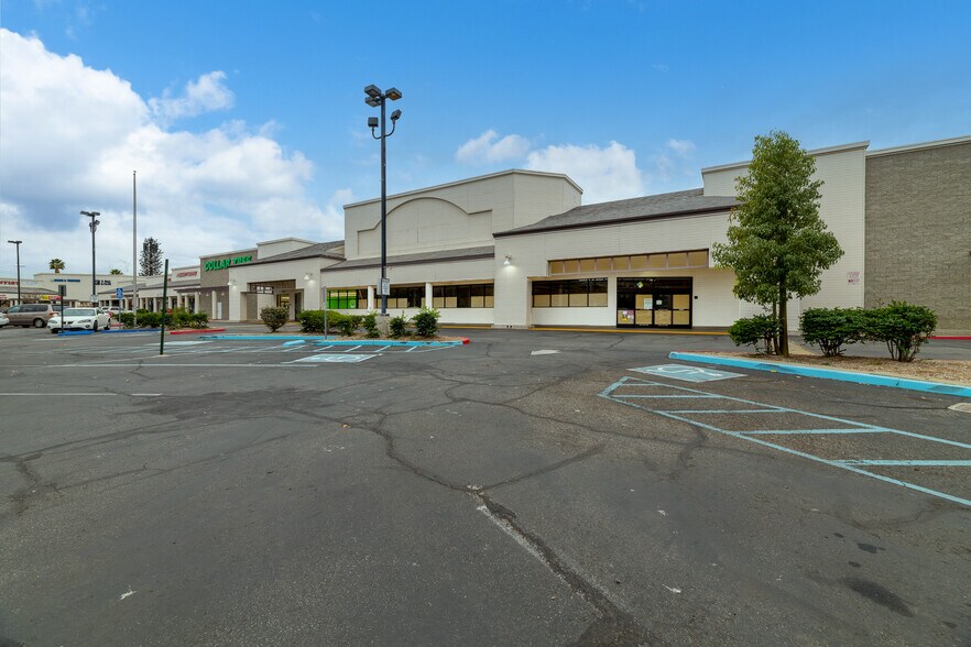 More Photos Of 23575 Sunnymead Ranch Pky, Moreno Valley Supermarket For Sale