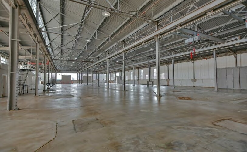 More Photos Of 6000 3rd St, San Francisco Warehouse For Lease