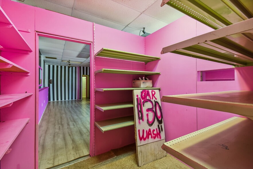 More Photos Of 1006 6th St NW, Winter Haven Freestanding For Lease