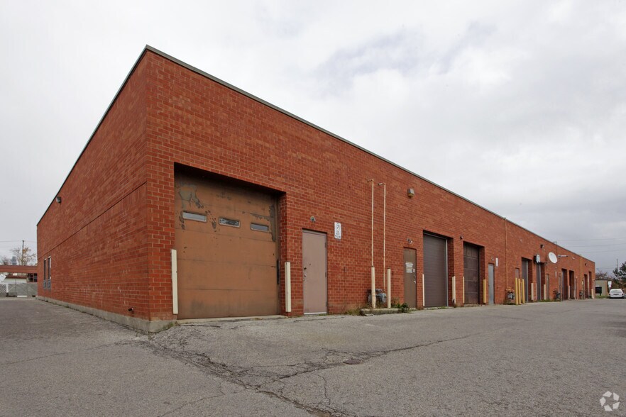 More Photos Of 50 Airview Rd, Toronto Service For Lease