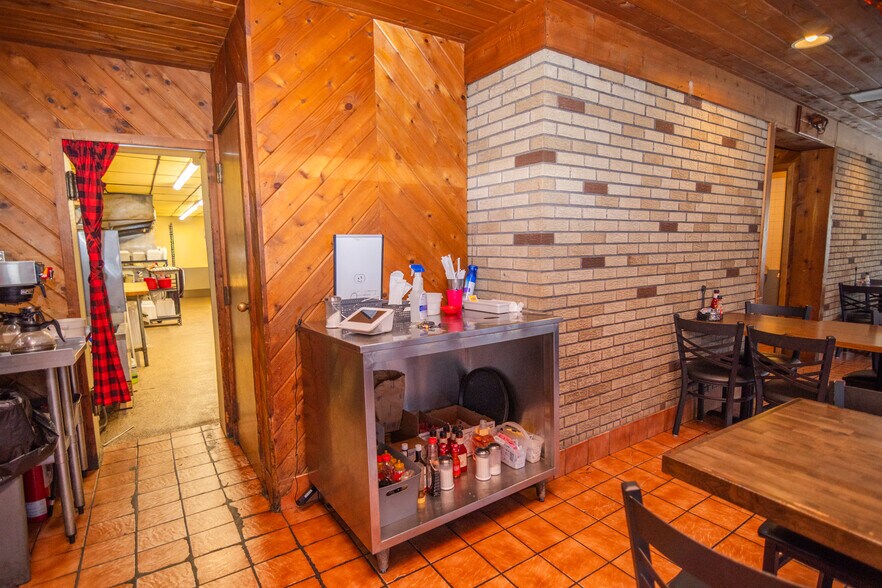 More Photos Of 881 National Rd, Bridgeport Restaurant For Sale
