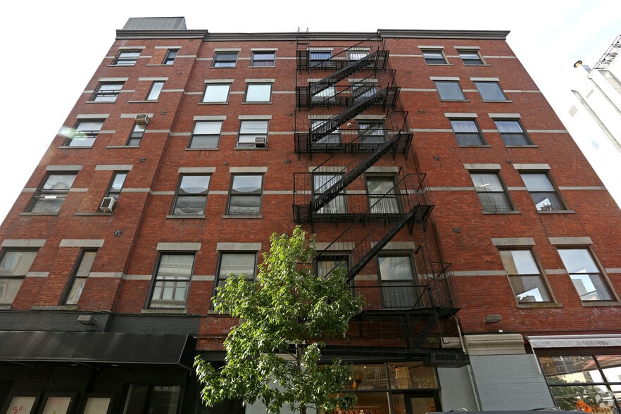 More Photos Of 344 W 13th St, New York Apartments For Lease