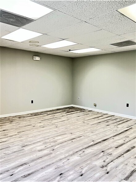 More Photos Of 330 Boston Rd, Billerica Medical For Sale