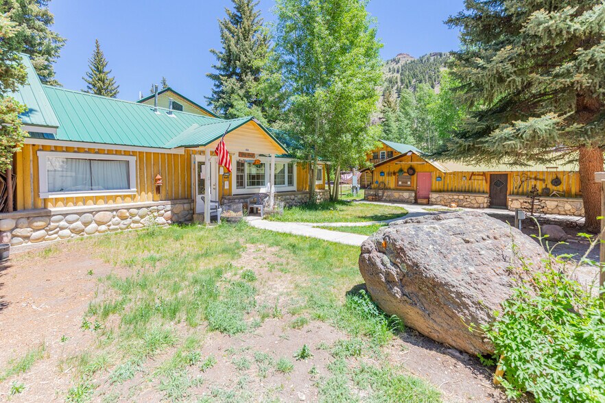 More Photos Of 860 County Road 142, Lake City Hotel For Sale