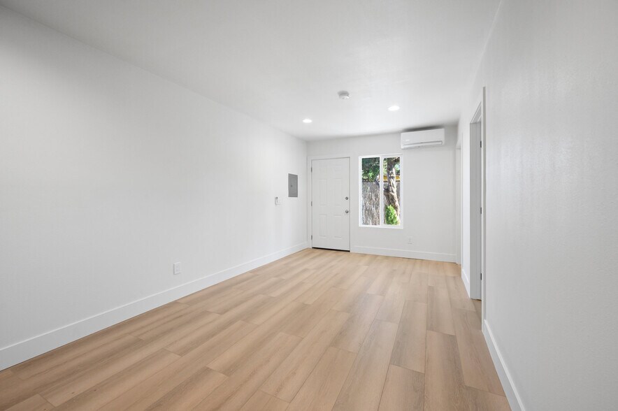 More Photos Of 329 N Pico Ave, Fallbrook Apartments For Sale