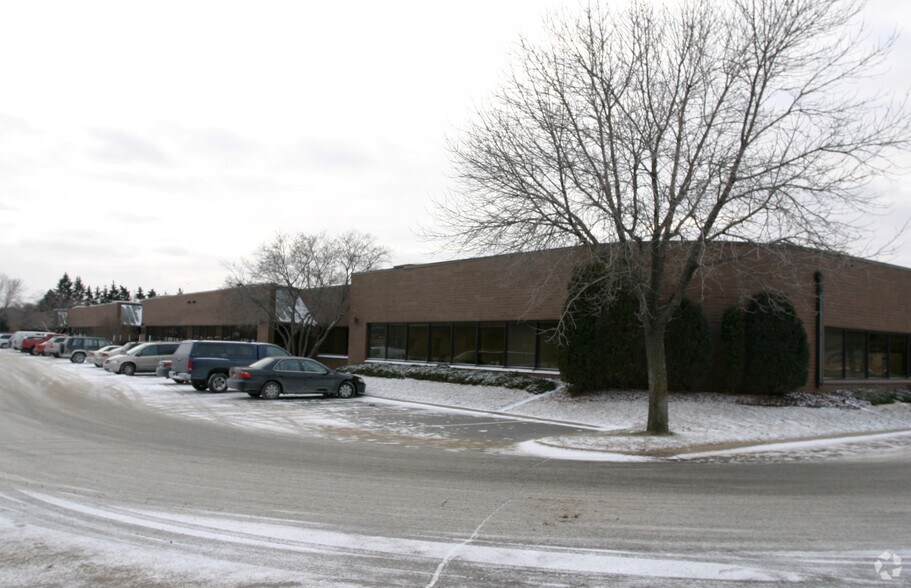More Photos Of 1801 American Blvd E, Bloomington Research And Development For Sale