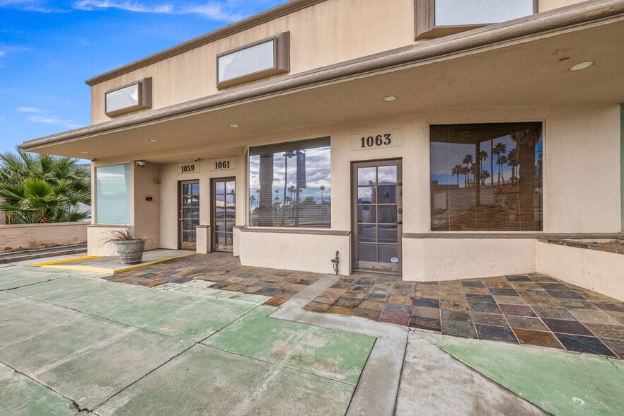 Primary Photo Of 1059-1063 N Palm Canyon Dr, Palm Springs Storefront For Sale