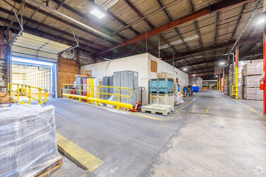 More Photos Of 630 George St, Marshfield Warehouse For Sale