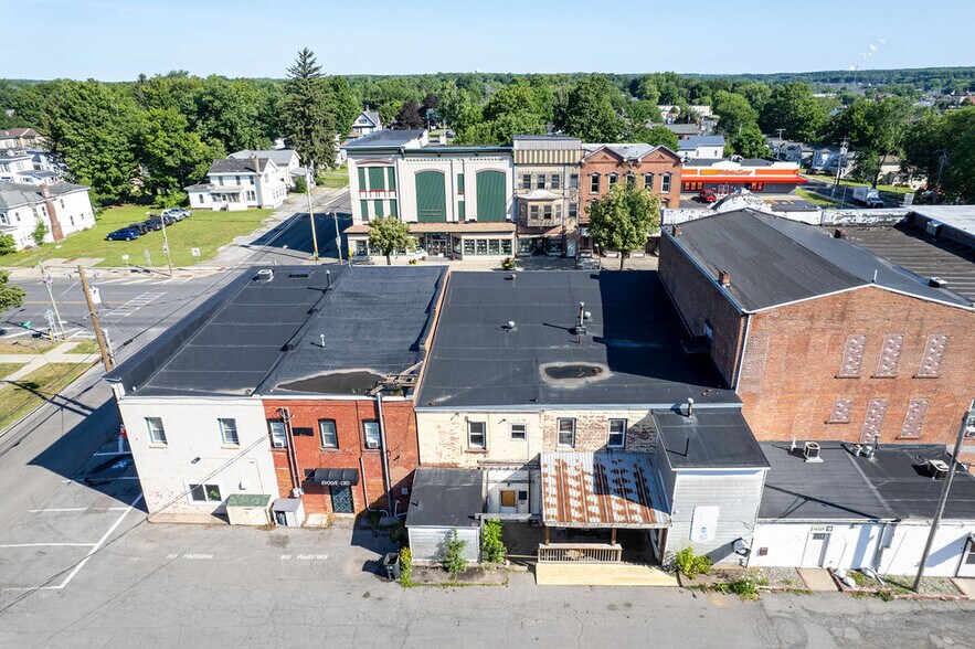 More Photos Of 121 W Broadway, Fulton Storefront Retail Residential For Sale