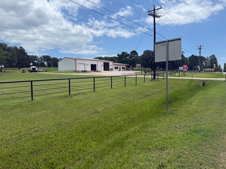 More Photos Of 17650 Texas 19, Montalba Auto Repair For Sale