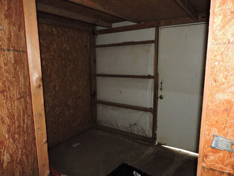 More Photos Of 130 Academy Dr, Greenville Auto Repair For Sale