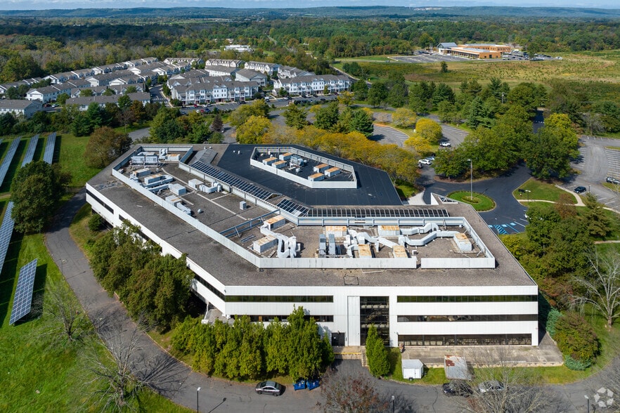 More Photos Of 23 Orchard Rd, Skillman Office For Lease