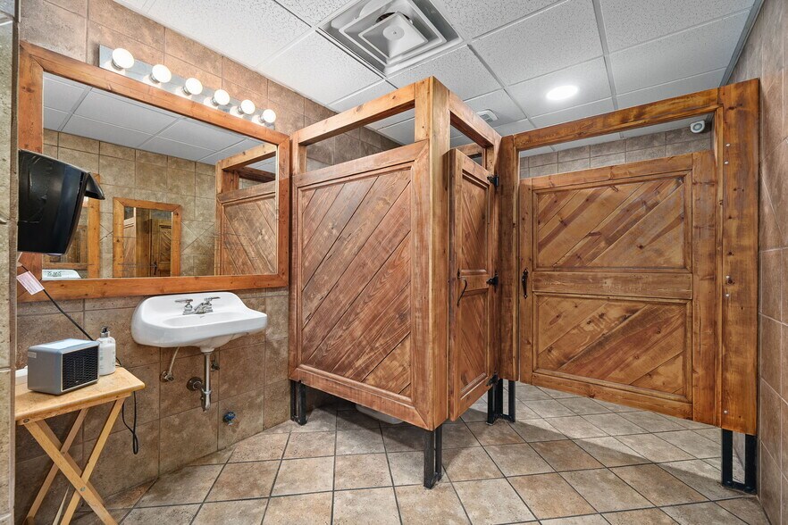 More Photos Of 247 Highway H, Leasburg Restaurant For Sale