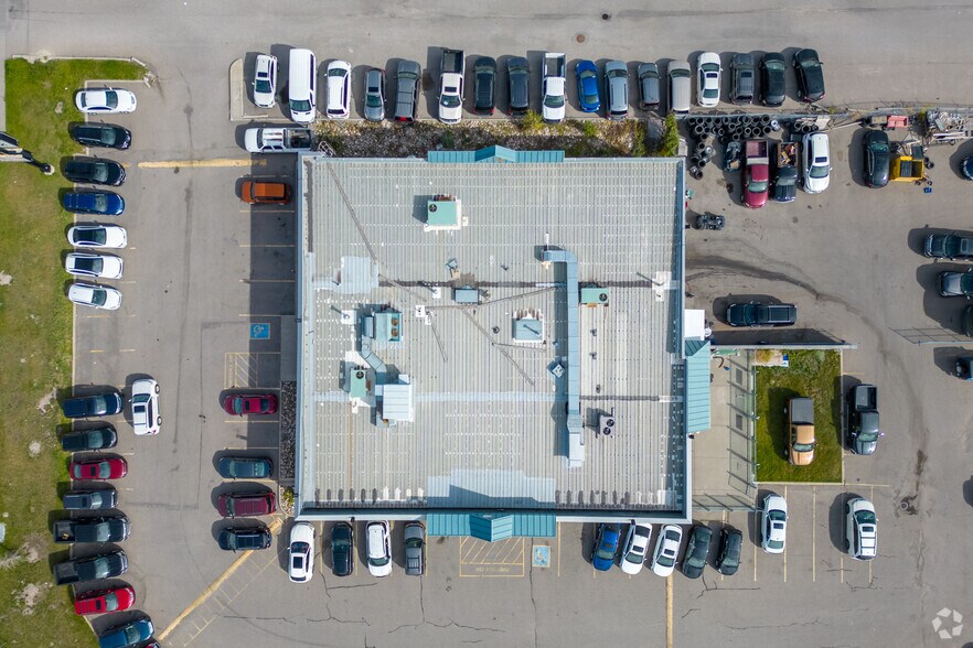 More Photos Of 2730 23 St NE, Calgary Auto Dealership For Sale