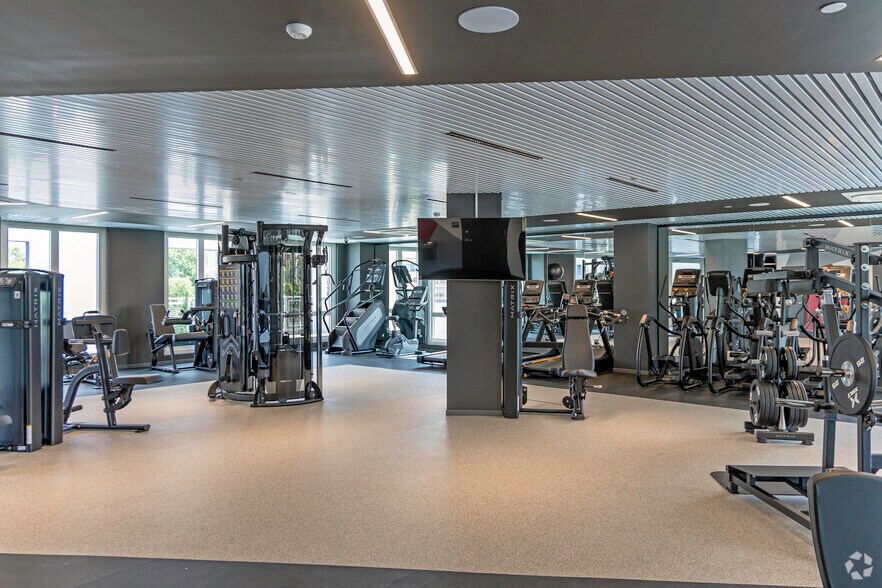 More Photos Of 448 E 189th St, Bronx Apartments For Lease