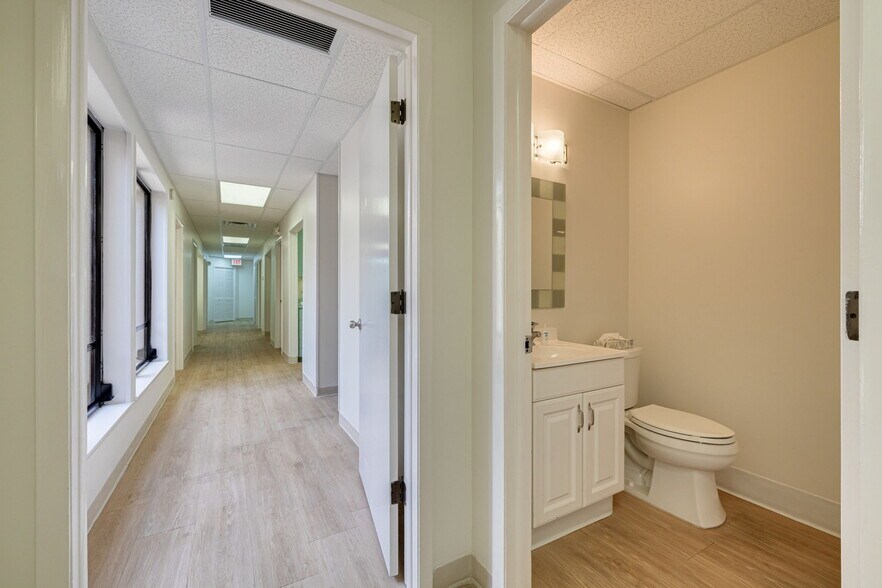 More Photos Of 1105 S Fort Harrison Ave, Clearwater Medical For Lease