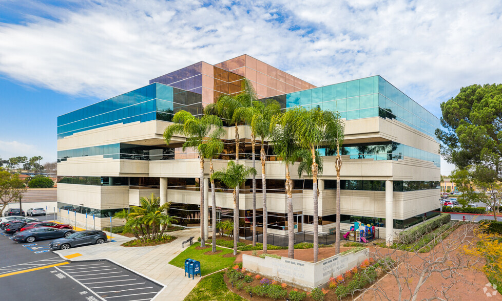 Primary Photo Of 20911 Earl St, Torrance Medical For Lease