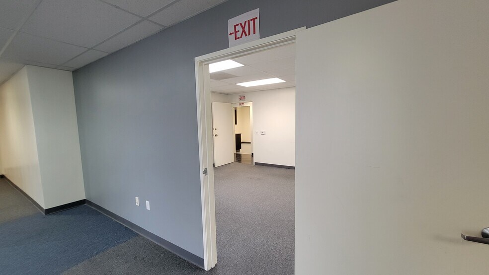 More Photos Of 3292 E Spring St, Long Beach Warehouse For Lease